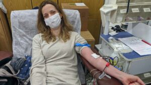 Hila Sharon a donné du sang au MDA Blood Services Center à Tel Hashomer le 05/02/2022