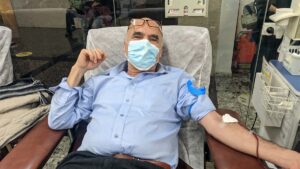 יוסף סומך תרם דם במרכז שירותי הדם של מד"א בתל השומר ב- 05/02/2022