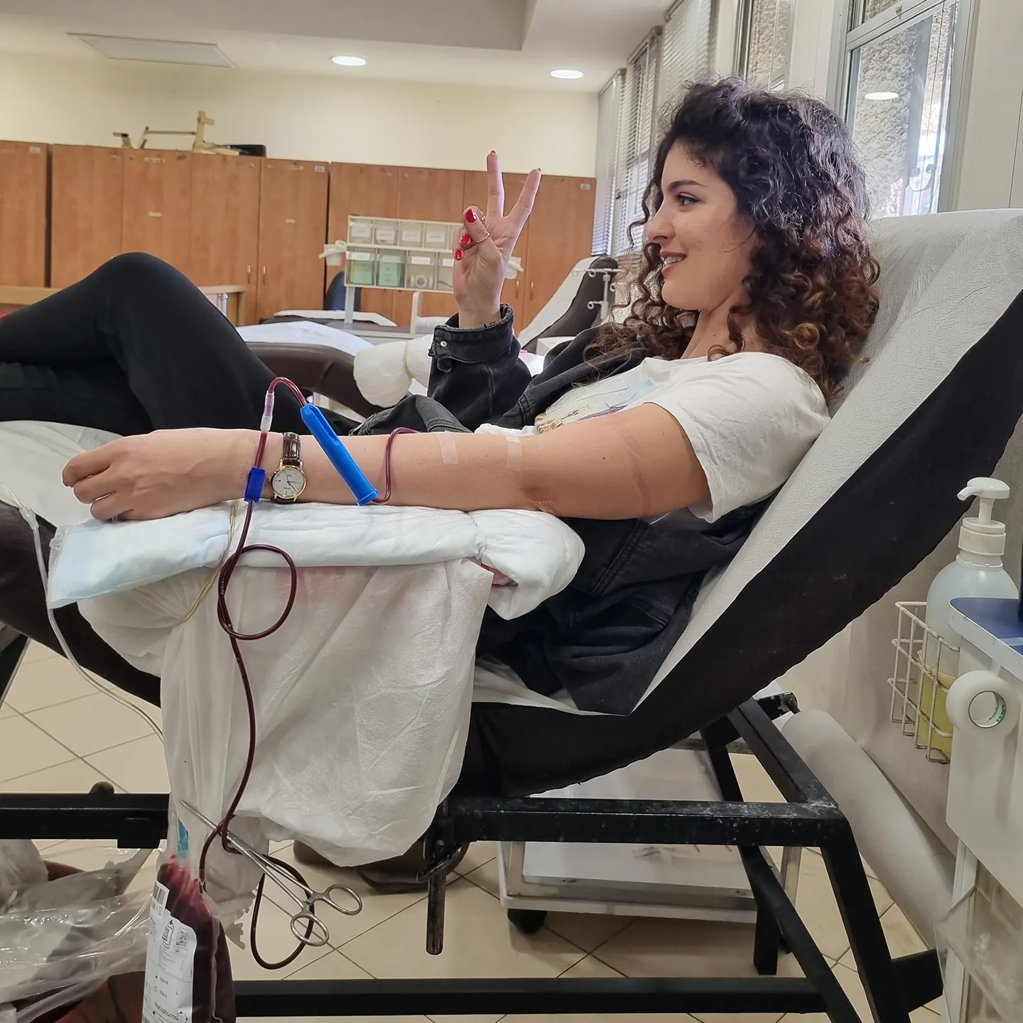 Ortal Cohen, medic and team leader at MDA Haifa, donated blood on 24/02/2023