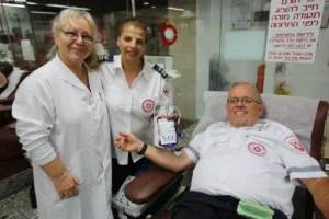 משה גלרנטר ז"ל ביום התרומה ה- 300 שלו